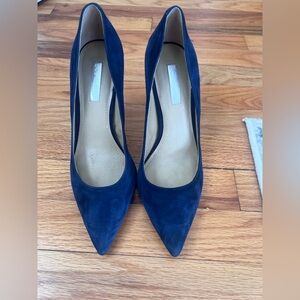 BCBG Generation Navy Blue Suede Pumps (Size 8M)